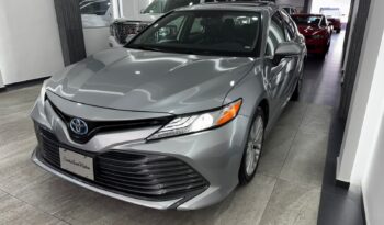Toyota Camry Xle Hybrid 2020 lleno