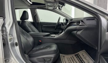 Toyota Camry Xle Hybrid 2020 lleno