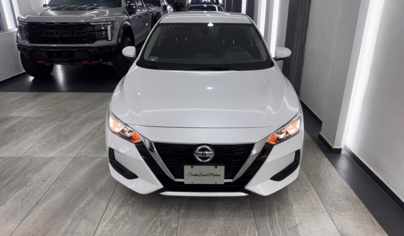 Nissan Sentra CVT 2023 lleno