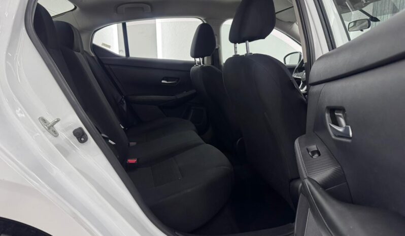 Nissan Sentra CVT 2023 lleno