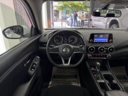 Nissan Sentra CVT 2023 lleno