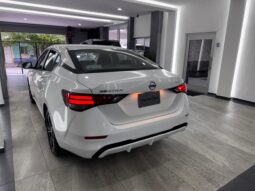 Nissan Sentra CVT 2023 lleno