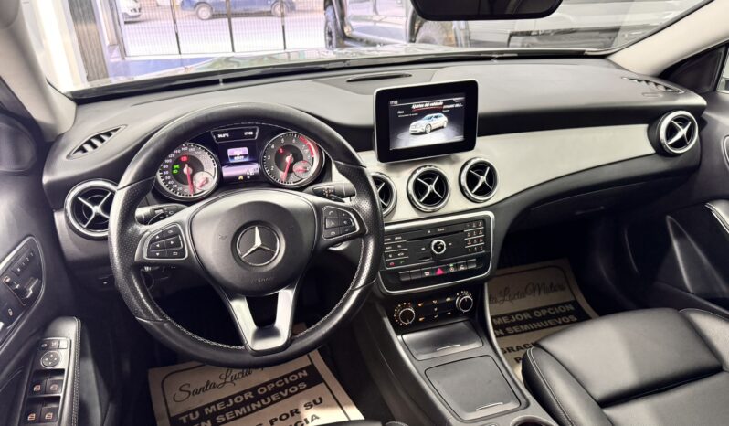 MERCEDES BENZ GLA200 2017 lleno