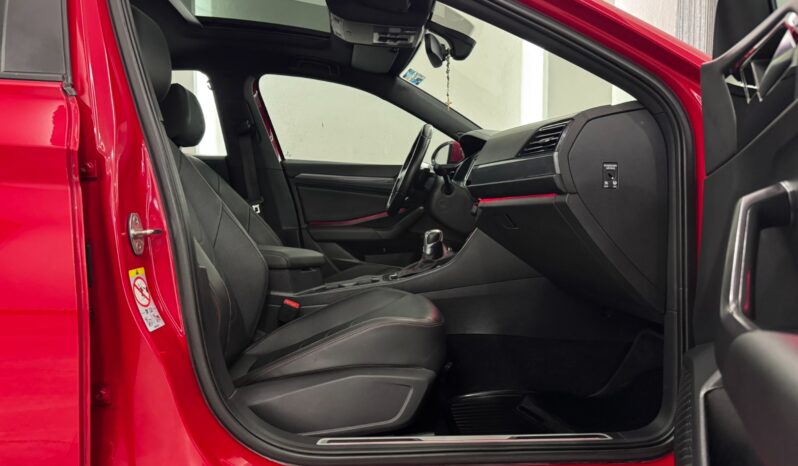 Volkswagen Jetta GLI 2019 lleno