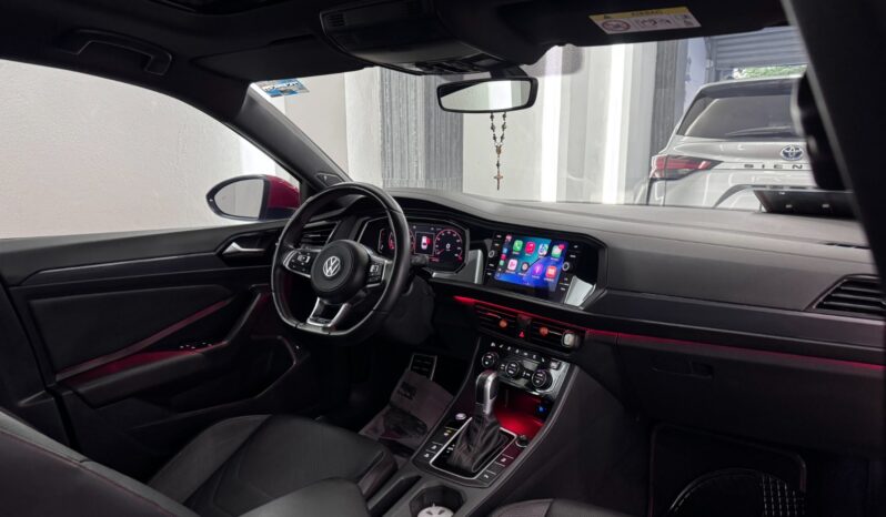 Volkswagen Jetta GLI 2019 lleno