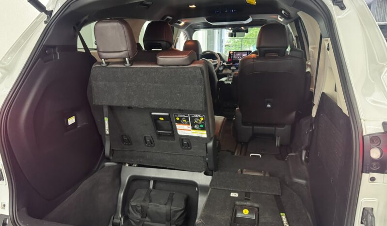 Toyota Sienna Platinum 2024 lleno
