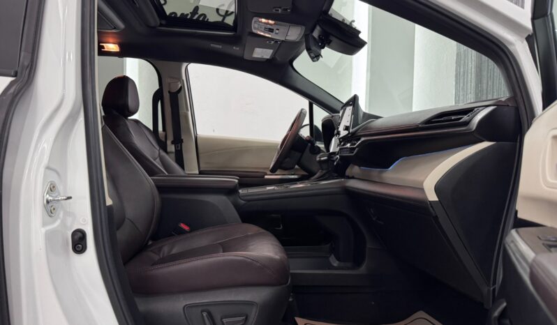 Toyota Sienna Platinum 2024 lleno