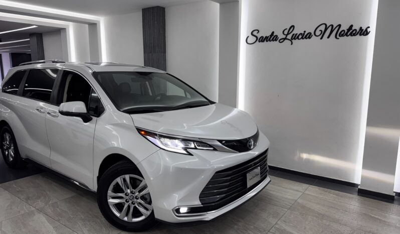 Toyota Sienna Platinum 2024 lleno