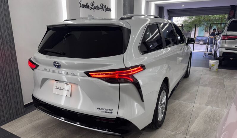 Toyota Sienna Platinum 2024 lleno