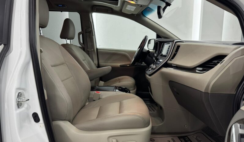 Toyota Sienna XLE Piel 2020 lleno