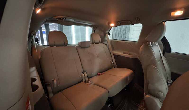 Toyota Sienna XLE Piel 2020 lleno