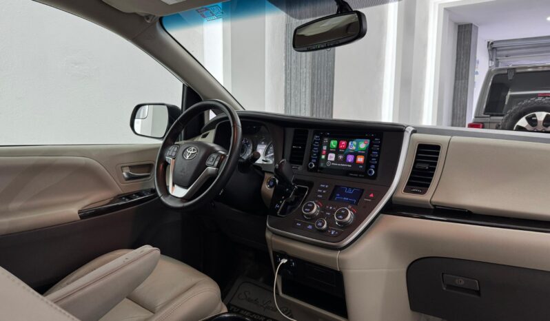 Toyota Sienna XLE Piel 2020 lleno