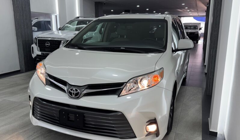 Toyota Sienna XLE Piel 2020 lleno