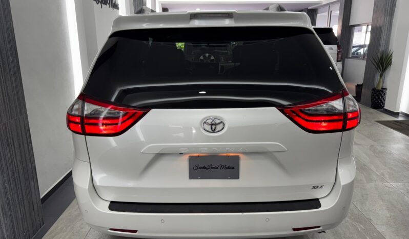 Toyota Sienna XLE Piel 2020 lleno