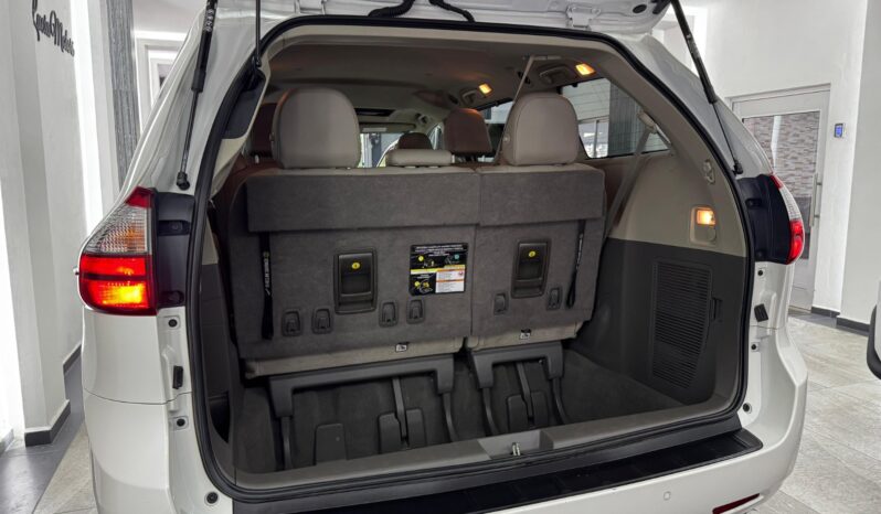 Toyota Sienna XLE Piel 2020 lleno