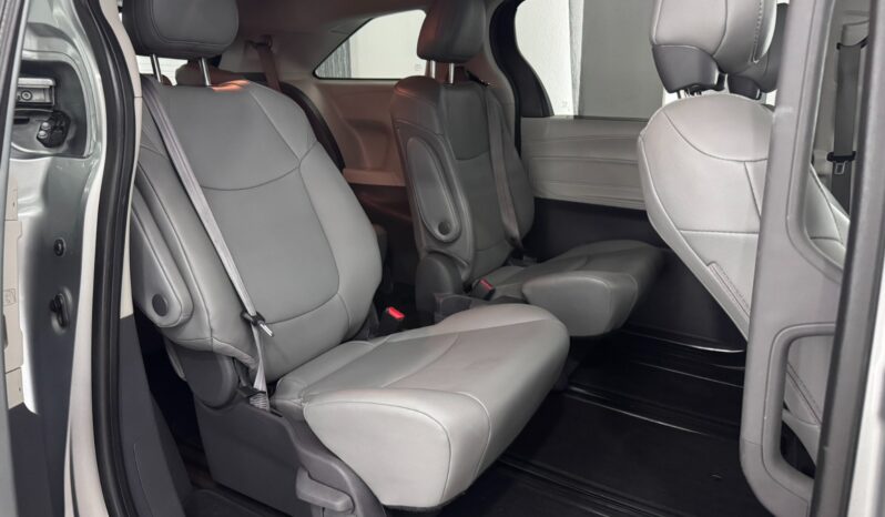 Toyota Sienna Xle Piel HEV 2021 lleno