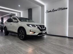 Nissan Xtrail Exclusive Hybrid 2020 lleno