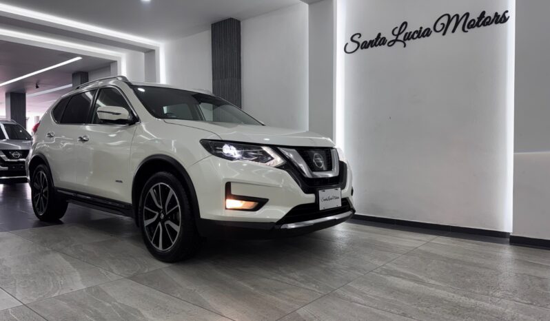 Nissan Xtrail Exclusive Hybrid 2020 lleno
