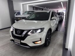 Nissan Xtrail Exclusive Hybrid 2020 lleno