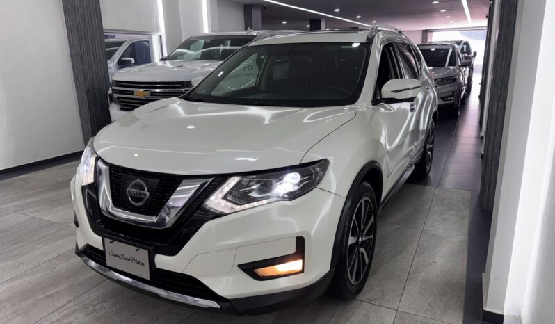 Nissan Xtrail Exclusive Hybrid 2020 lleno