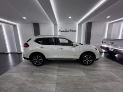 Nissan Xtrail Exclusive Hybrid 2020 lleno