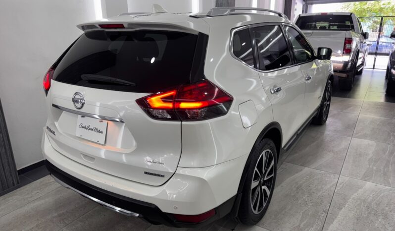 Nissan Xtrail Exclusive Hybrid 2020 lleno
