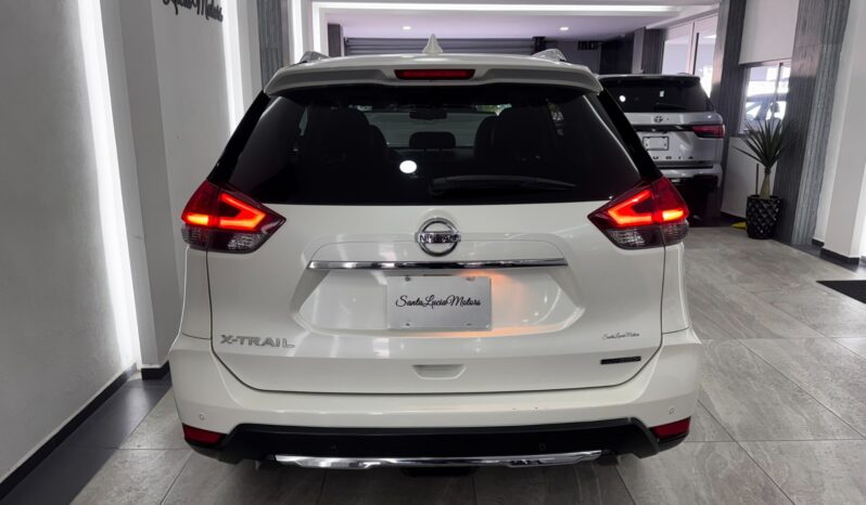 Nissan Xtrail Exclusive Hybrid 2020 lleno