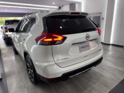 Nissan Xtrail Exclusive Hybrid 2020 lleno