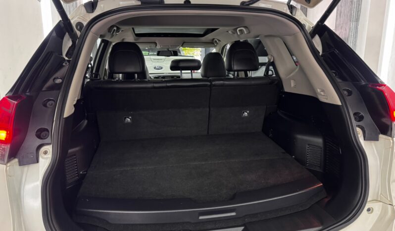 Nissan Xtrail Exclusive Hybrid 2020 lleno