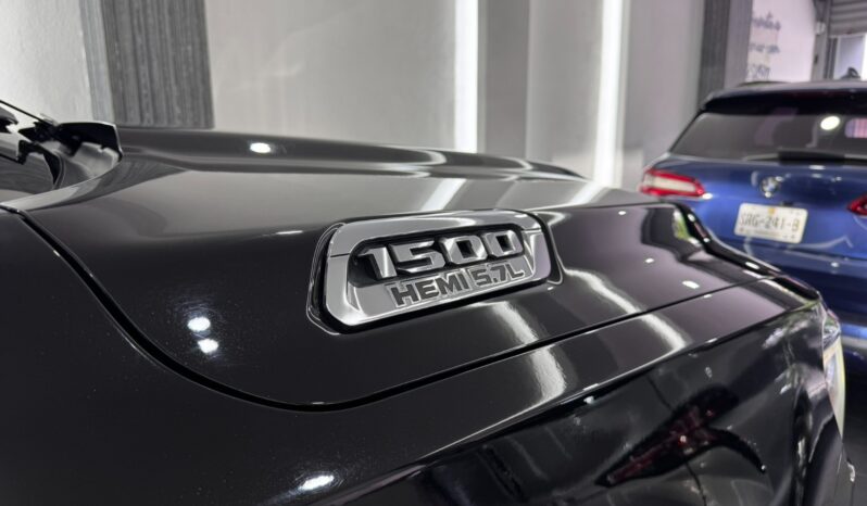 Ram 1500 Laramie 4×2 2019 lleno