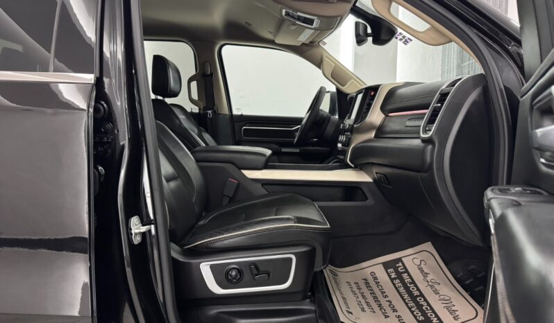 Ram 1500 Laramie 4×2 2019 lleno