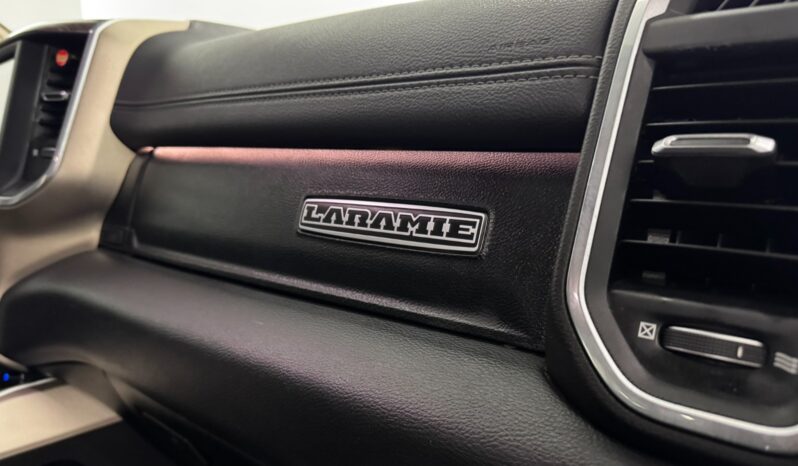 Ram 1500 Laramie 4×2 2019 lleno