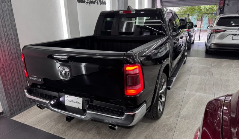 Ram 1500 Laramie 4×2 2019 lleno