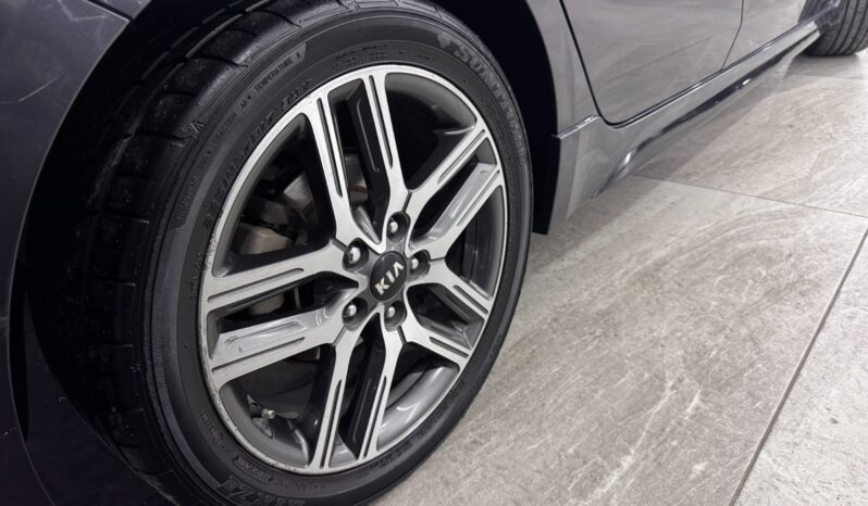 Kia Forte GT Line HB 2021 lleno