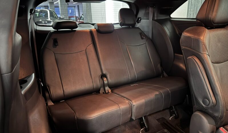 Toyota Sienna Platinum 2025 lleno