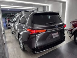 Toyota Sienna Platinum 2025 lleno