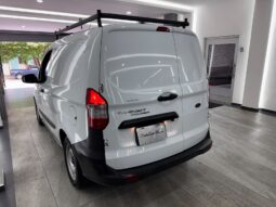 Ford Transit Courier 2023 lleno