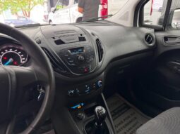Ford Transit Courier 2023 lleno