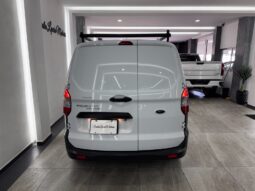 Ford Transit Courier 2023 lleno