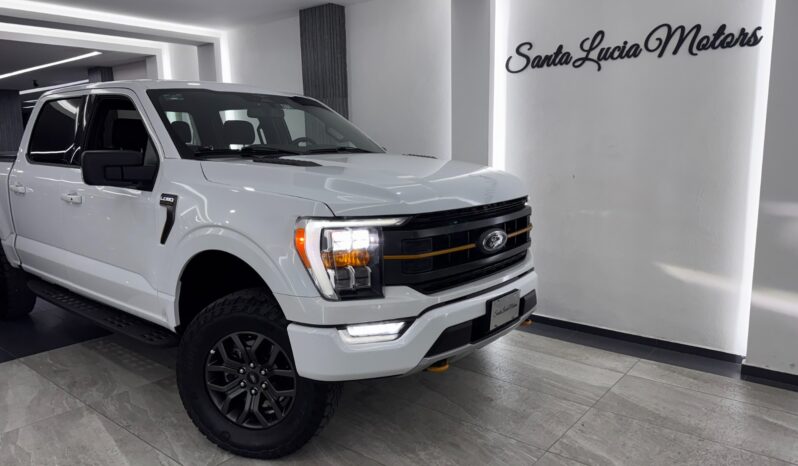 Ford Lobo Tremor 2023 lleno
