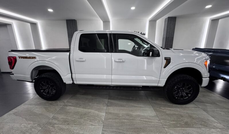 Ford Lobo Tremor 2023 lleno