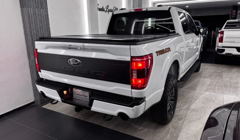 Ford Lobo Tremor 2023 lleno
